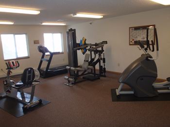 Fitness Center at Hillcrest Apartments, St Cloud, MN, 56301